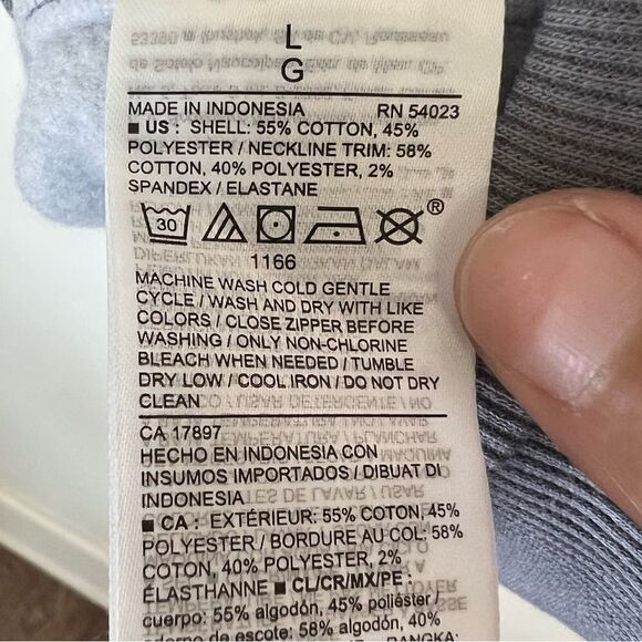 Old Navy Men’s Gray Camo 1/2 Zip Mock Neck Pullover Sweatshirt Size Large - Picture 10 of 10